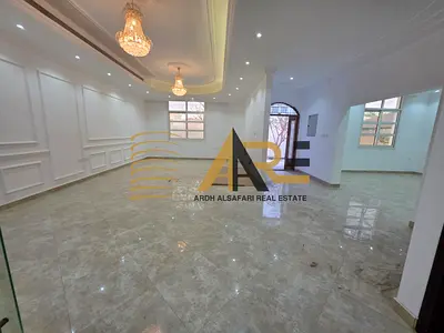 Extra large luxurious 4BR villa with All master bedroom+bigg majlis+Maid room and parking