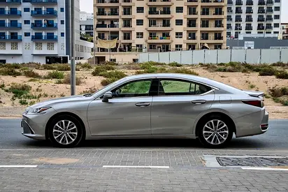 صورة 5 لـ 2023 Lexus ES-SERIES