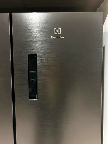 Electrolux 4 door fridge freezer 83cm width same like new condition perfect working