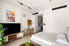 Best Layout | Furnished | Flexible Cheques