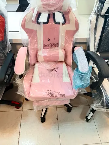 Pink Gaming/Office Chair with Headrest and Lumbar Support - Like New