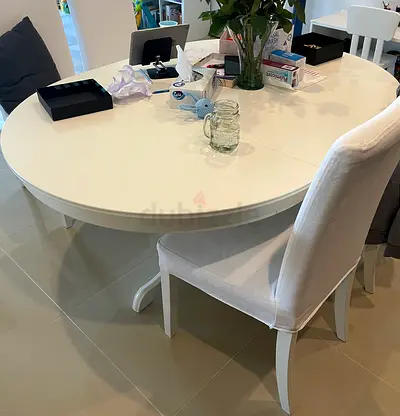 IKEA extendable white round dining table with 5 chairs - good condition