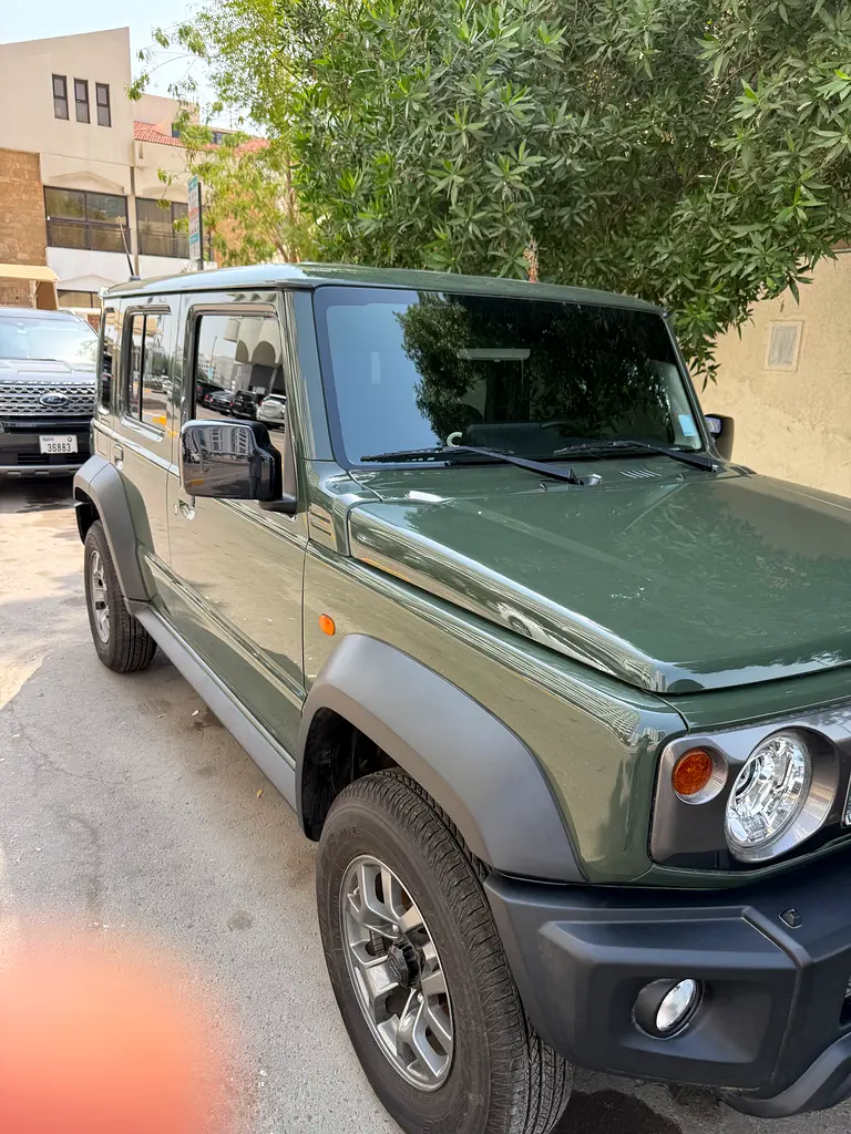 Suzuki Jimny 2025 — photo 1 of 7