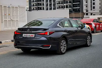 صورة 6 لـ 2023 Lexus ES-SERIES