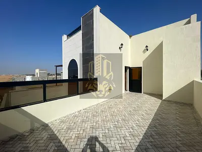 A luxurious villa with 5 master bedrooms and a rooftop terrace in Al Haliyo 2 at an unbelievable price