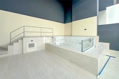 Private Pool | Smart House | Vacant now!