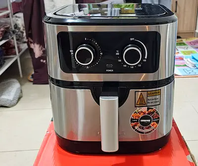 Geepas Stainless Steel Air Fryer - 7L, Manual Dials