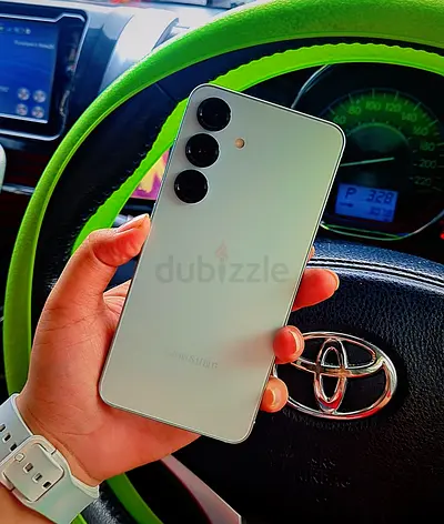 Samsung Galaxy S25 256 gb - Like New Condition