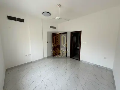 شقة مشرقة للإيجار 2 غرفة نوم وشرفة خاصة