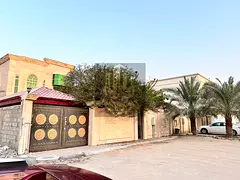 Villa for sale in Al Rawda 1, 4 bedrooms, hall, majlis, maid’s room, 4 bathrooms, large yard, 5004