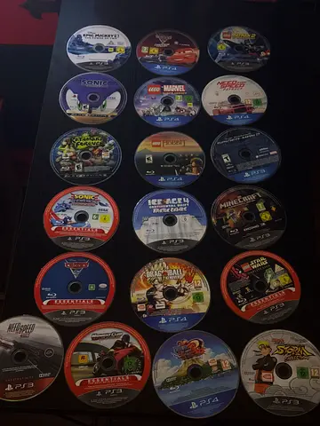 Selling 20+ PlayStation game discs (PS3  PS4) - mixed titles