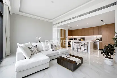Vast and Bright Unit | Investment Opportunity