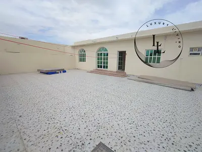 5 BHK Villa Hall With AC 4 Master Rooms Big parking Area inside In Jazzat