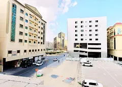 6 CHEQUE PAYMENT ~ BIG SIZE APARTMENT ~ COVERED PARKING