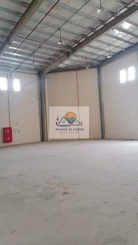 مستودع للإيجار / مساحه 3750 / كهرباء 45 كيلو واط