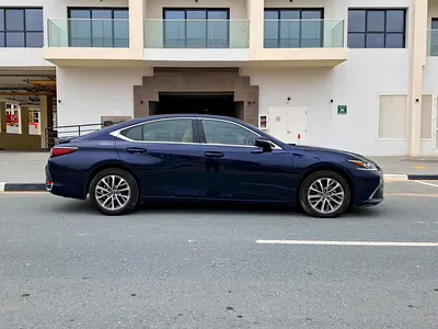 صورة 4 لـ 2023 Lexus ES-SERIES