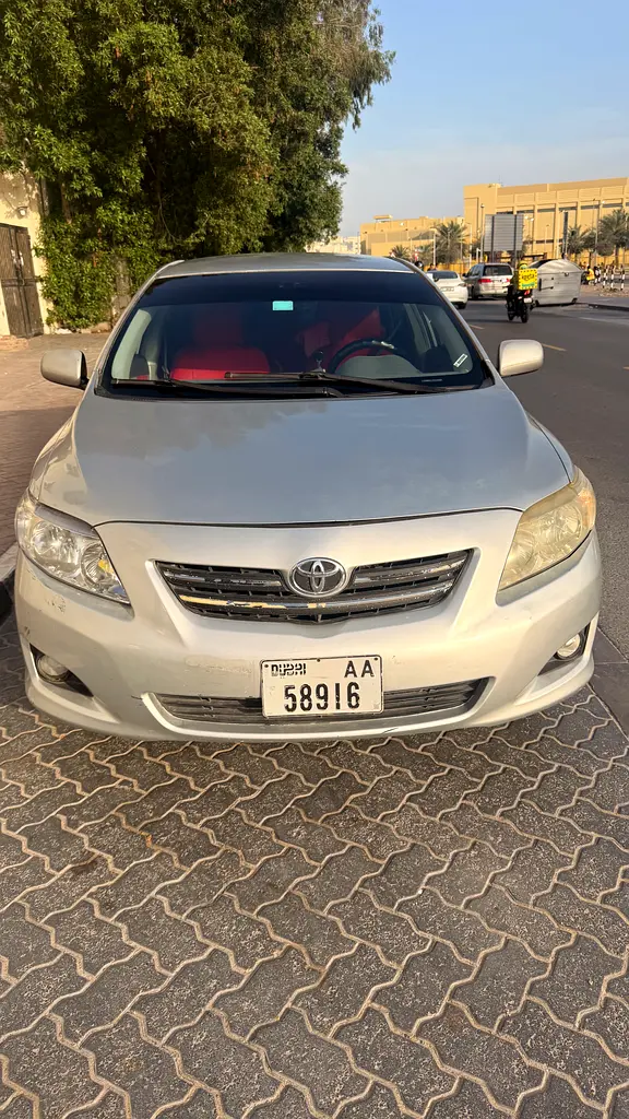 Toyota Corolla 2004 — photo 1 of 6