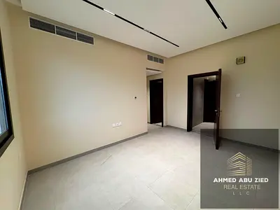 أرخص وأفضل غرفتين وصالة أول ساكن للإيجار السنوي في الجرف 3 عجمان، 2 حمام وبلكونة، تكييف مركزي، تشطيب سوبر ديلوكس، موقع مميز قريب من الخدمات، بسعر 38,0