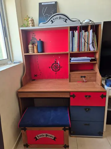 Little Pirate Bedroom Set and Study Table !