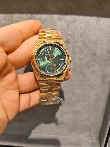 Vacheron Constantin Overseas 7920V Super Clone Swiss Movement
