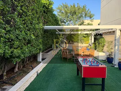 SUPER LUXURY CORNER VILLA | 5-BR+MAID READY TO MOVE | PRIME LOCATION