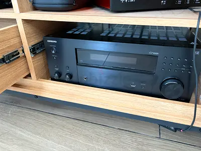 Onkyo TX RZ30 Home Audio Receiver in Excellent Condition