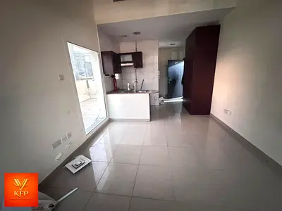 BRIGHT & CLEAN APARTMENT | READY TO MOVE | WITH BALCONY