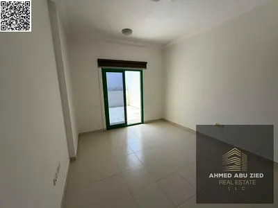 جيم | مسبح | موقع مميز | تكييف مركزي | علي شارع شيخ محمد بن زايد | استوديو بمساحة ممتازة للايجار السنوي | تراس كبير | حمام | قريب من جميع الخدمات