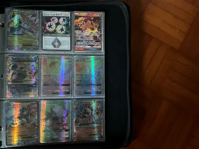 Mystery football / Pokémon cards