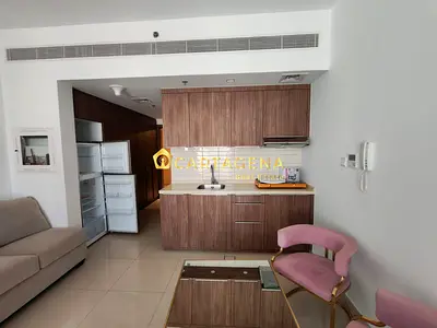 ستديو مفروش كامل مع بلكونة صغيرة الزاهية ابتاون