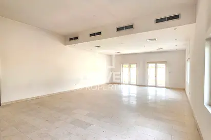 Vaastu Compliant | Exclusive | Ready to Move in