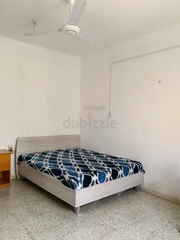 1 big master bedroom on rent with all amenities in kitchen