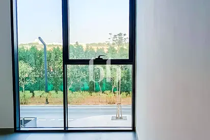 Corner Apartment | Amazing View | Freehold for all