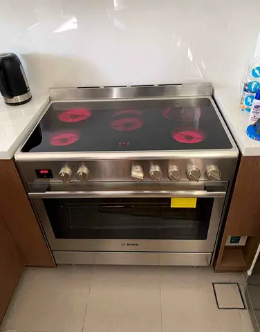 Bosch serie 8 top electric cooker 90x60 cm latest model neat and clean good condition