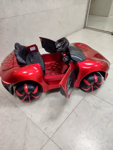 Mercides kids ride on car