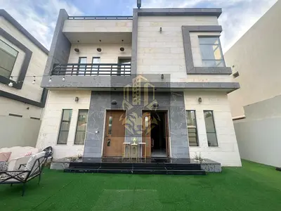 فيلا واسعة 3 غرف نوم ماستر للبيع – تشمل المجلس، الصالة وغرفة الخادمة