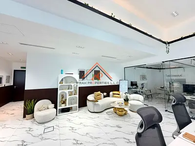 Canal View | 3 glass Partitons | High Floor