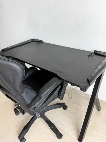 Black computer/gaming desk and very comfortable chair