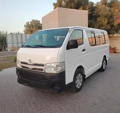 Toyota Hiace Standard 2011 - GCC Specs