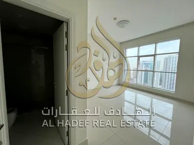 شقة للإيجار في القصباء الشارقة | غرفة وصالة | إطلالة بحيرة الخان | تكييف مجاني | باركن وجيم ومسبح