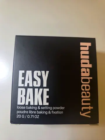 Huda Beauty Easy Bake Loose Baking  Setting Powder cherry blossom cake