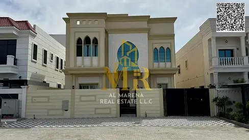 Villa for sale in one of the most prestigious areas of Ajman. Two floors and a roof terrace. Price includes air conditioning. Located on the main stre