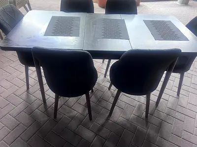 6 seater dinning table