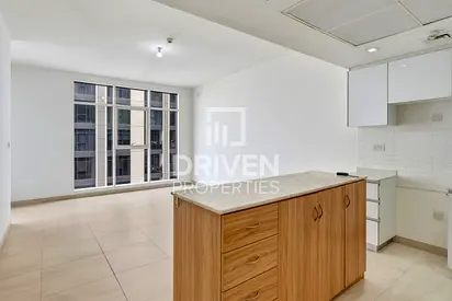 2BR with Two Balconies | Vacant | Prime Location