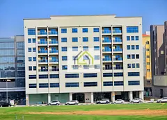 Lavish 2BR |Balcony| Free parking|Easy access