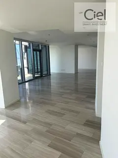 3BHK+Maidroom + Huge and Rare Unit | City + Sea View