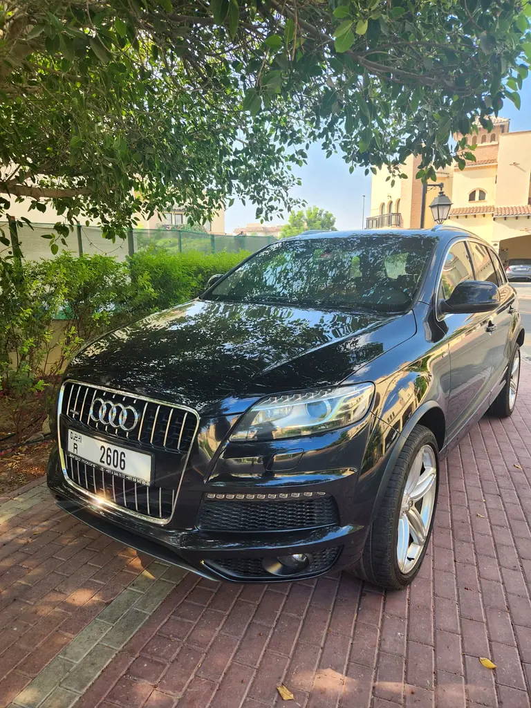 Audi Q7 2016 — photo 1 of 4