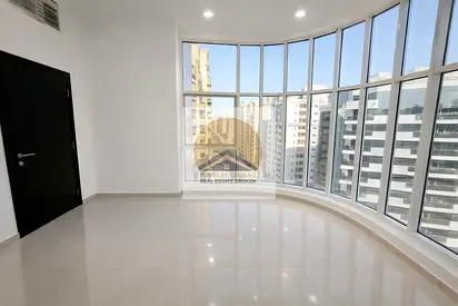 Very luxurious 1bhk apartment available close to pond park
