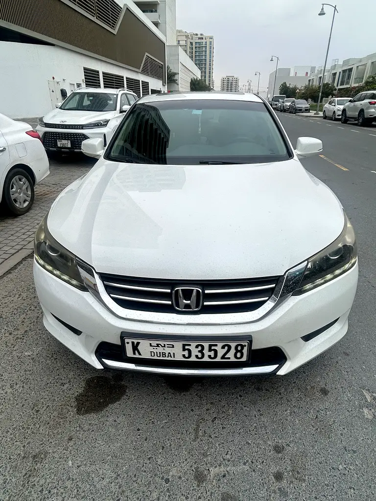 Honda Accord 2014 — photo 1 of 10