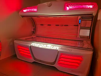 TANNING BED/ SOLARIUM